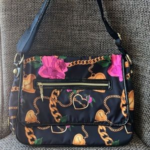 Betseyville Messenger Bag